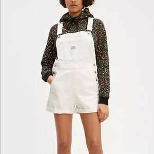 NWT Levi’s Shortalls/Overalls